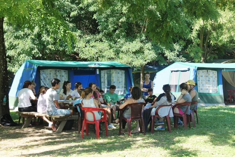Village Camps International Summer Camp Ard&egrave;che, France 2019-07-26 https://www.villagecamps.com/journals_admin/images/925-28-17-07-2014 a (2) (800x533).jpg
